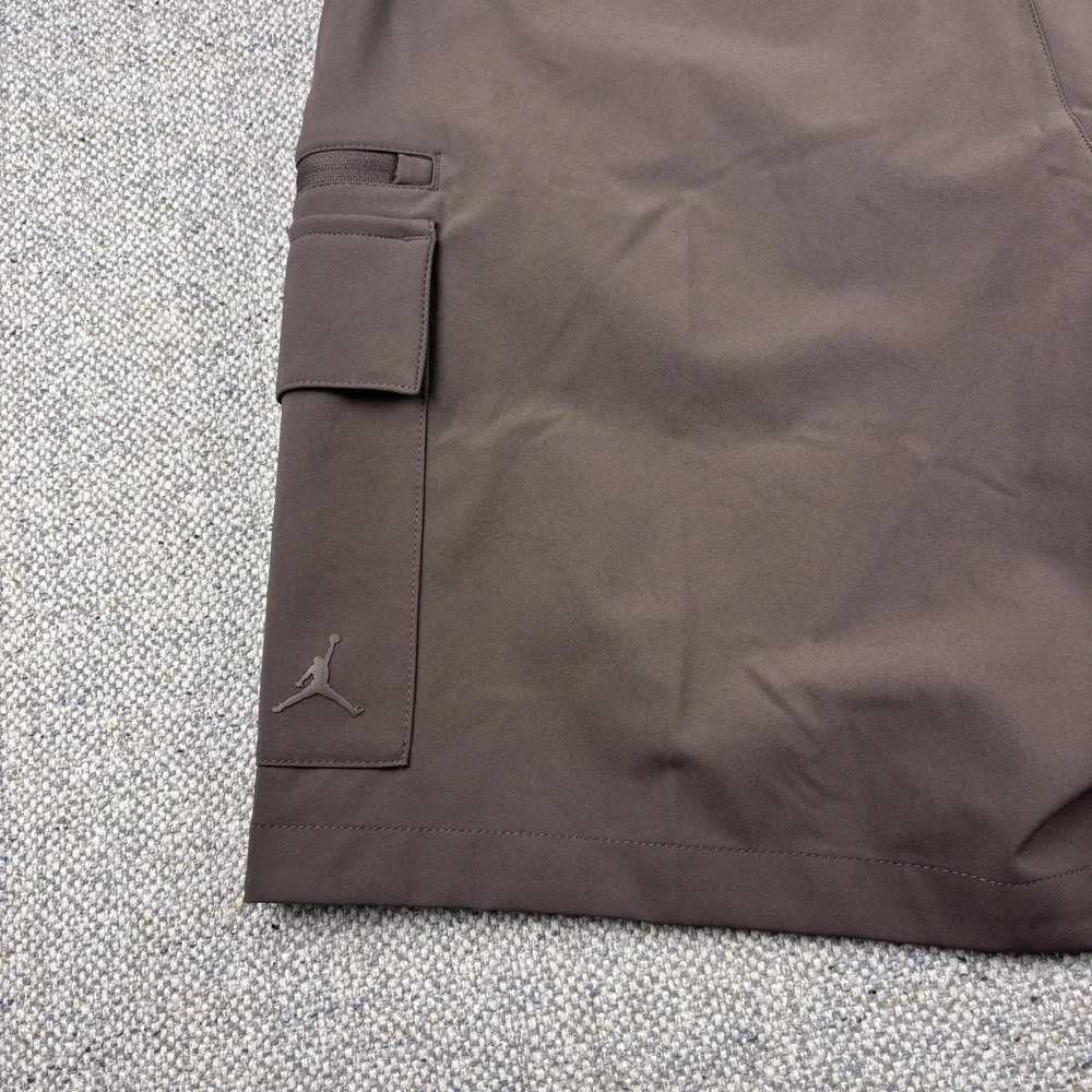 Jordan Sport Mens Golf Cargo Shorts Brown Utility Stretch 10